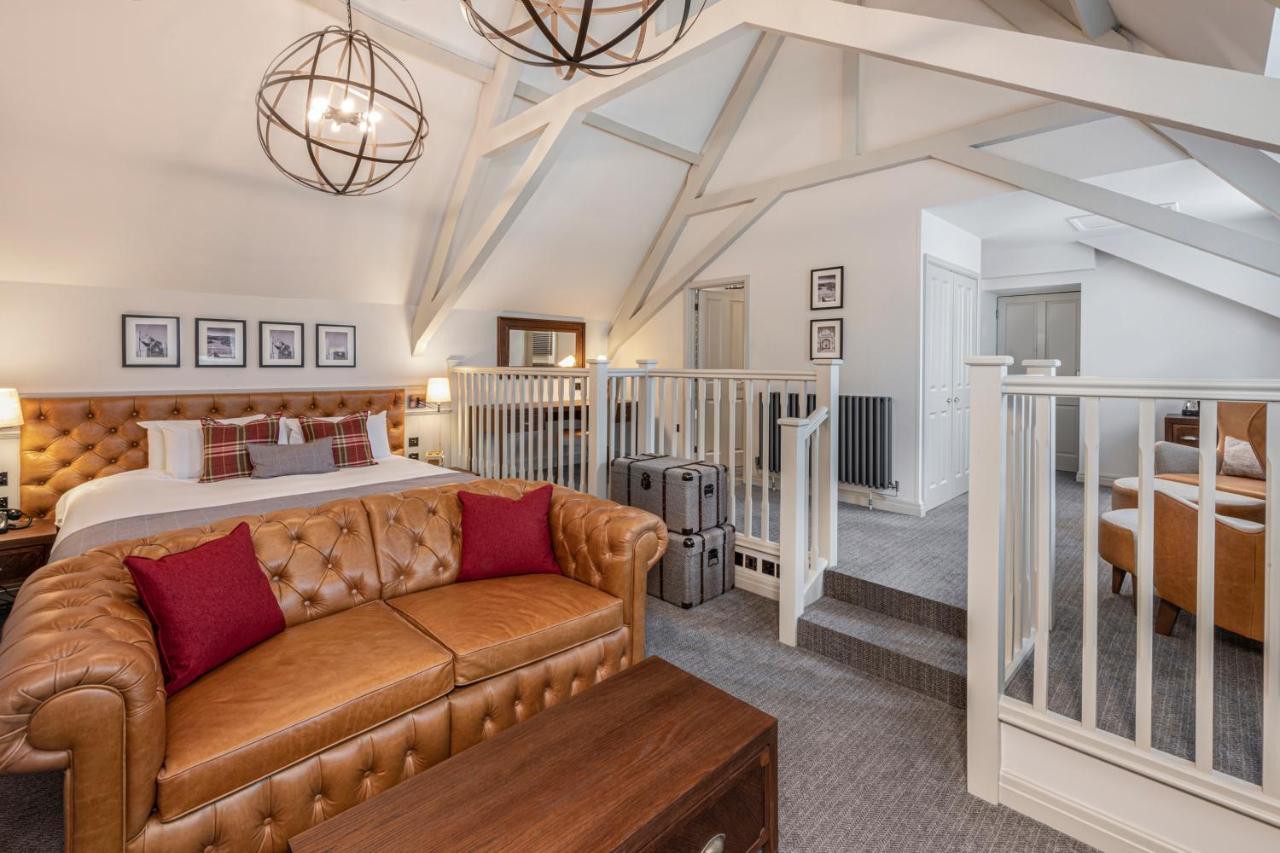 Hotel De Vere Court 4*
