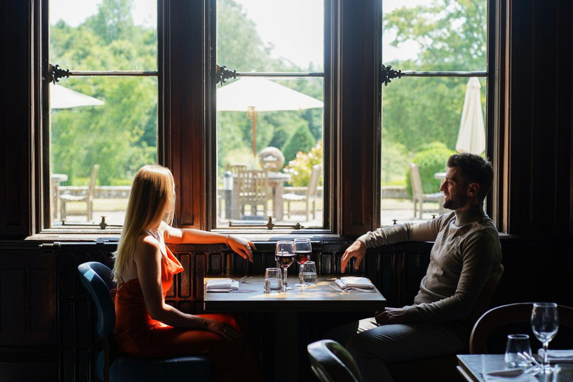 Hotel De Vere Court 4*