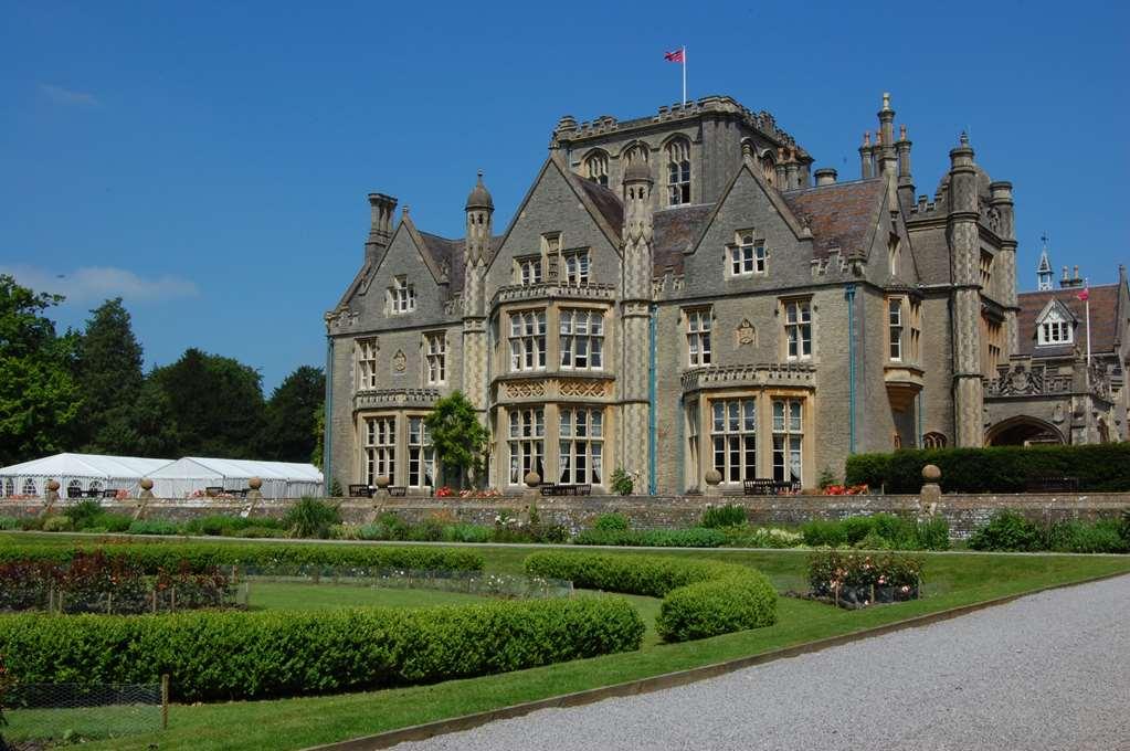 De Vere Court Hotel 4*