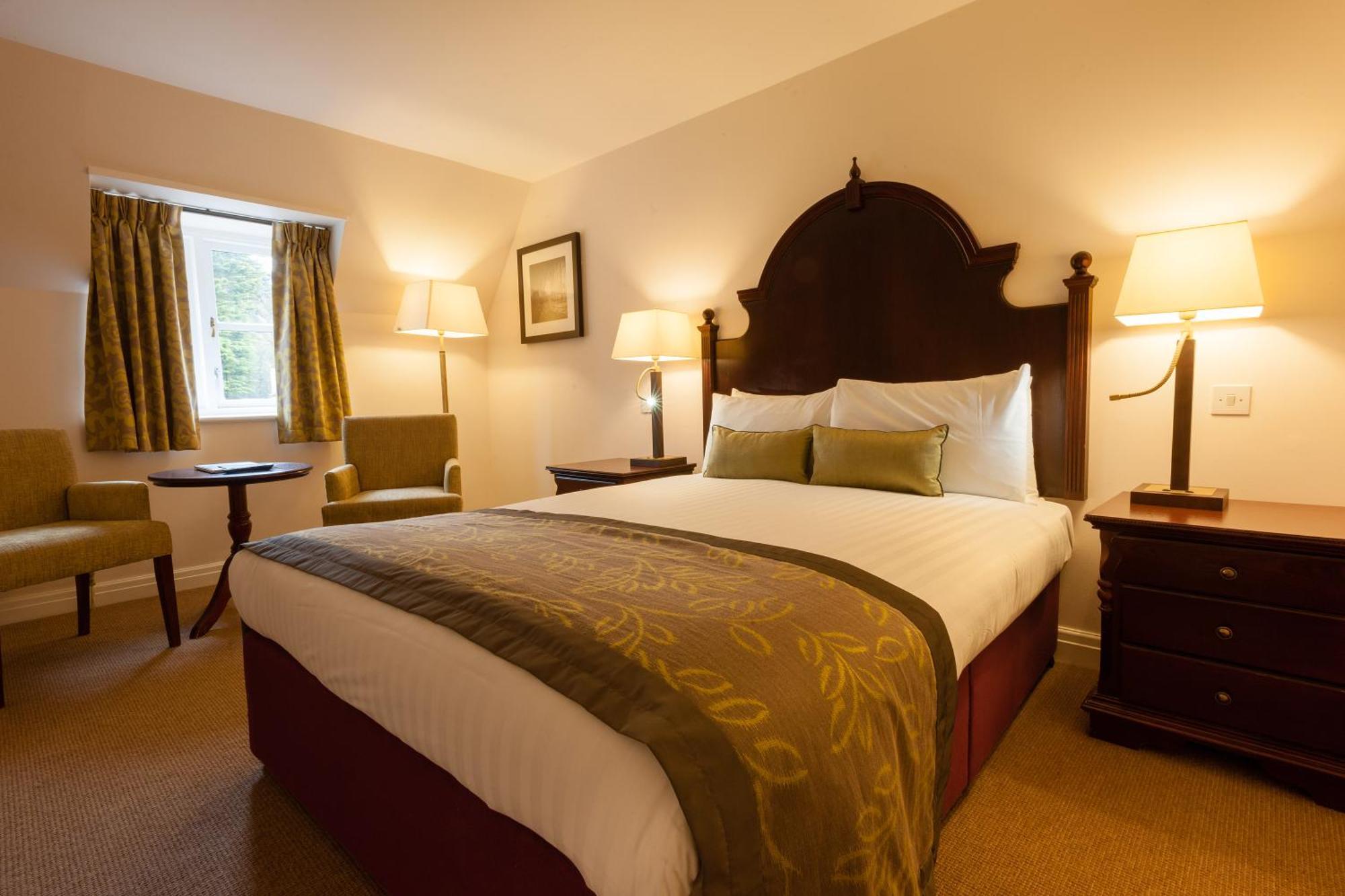 De Vere Court Hotel